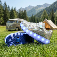 Nouvelles Chaussures à Roulettes 2026 pour Enfants, Design Tendance, Semelle de Skateboard avec Roulettes et Lumières LED, Chaussures de Roller de Course pour Enfants