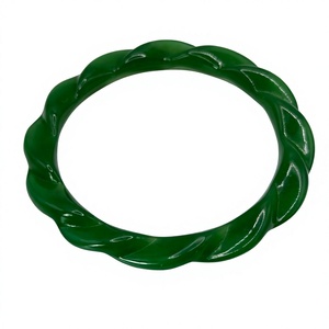 Conjuntos de brazaletes de resina acrílica hechos a mano, multicolor, crema, rojo, verde y negro, retorcidos, elegantes, de diseño, unisex, a la moda, para mujer - Product Image 2