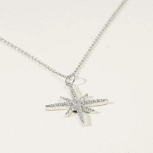 Collier Pendentif Boussole Étoile Polaire en Or Massif Superposé Minimaliste de Luxe avec Diamant Céleste Délicat, Bijou Fin, Cadeau pour Femme - Product Image 2