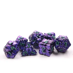 Custom Dnd Dice Set With LOGO Hollow Metal Dice Flower Shape 7pcs Purple With Green Numbers Dnd Dice Set