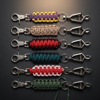 Support de gants en métal robuste avec clip et mousqueton pivotant en paracorde tressé pour pompiers et ouvriers du bâtiment