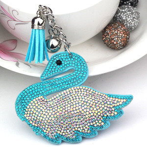 Korean Velvet Swan Keychain Diamond Colorful Swan Leather Key Chain Bling Crystal Rhinestone Anime Animal Keyring for Girl Charm