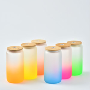 Mug à bière en verre dépoli coloré à transfert thermique, 16 oz (500 ml), avec couvercle en bambou et paille, entrepôt US - Product Image 1
