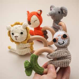 Crochet en fil fait à la main anneau de bois saisir hochet jouet de dentition mignon éléphant/Llion/renard/Bradypod bricolage bébé molaire bâton apaisant poupée laine - Product Image 3