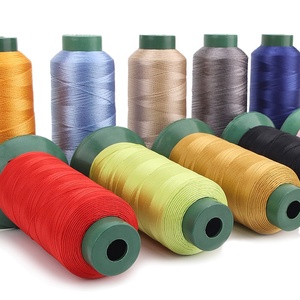 Échantillon d'extension de <span class=keywords><strong>cheveux</strong></span> noire 30 #   <span class=keywords><strong>Fil</strong></span> à coudre en polyester haute résistance Tex70 210D/3, respectueux de l'environnement, pour la broderie - Product Image 4