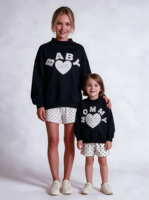 Tenues Assorties Hiver Maman et Moi à Pois Col Montant Monogramme avec Badge et Lettres Appliquées Personnalisées