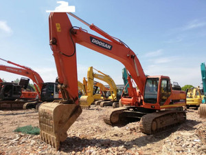 รถขุดตีนตะขาบ Doosan Daewoo DH300LC-7 มือสอง น้ำหนัก 25 ตัน สภาพดีเยี่ยม พร้อมเครื่องยนต์ ปั๊ม และมอเตอร์ - Product Image 2
