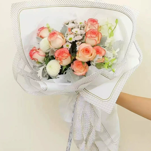 Papel mate impermeable con borde dorado de puntos redondos, papel de embalaje para flores, papel mate hecho a mano, papel para regalo, floristería - Product Image 2