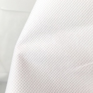 Tissu non tissé en polypropylène de haute qualité, blanc, respirant, matériau filtrant, poids moyen, largeur 58/60 pouces - Product Image 3