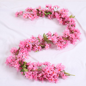 SLF042 Flores Artificiales <span class=keywords><strong>de</strong></span> Seda Rosa y Blanca, Ramas Colgantes <span class=keywords><strong>de</strong></span> <span class=keywords><strong>Flor</strong></span> <span class=keywords><strong>de</strong></span> Cerezo y Lila, Decoración para Bodas, Hogar, Jardín, Techo y Pared - Product Image 1