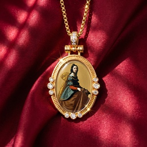 Collar con Colgante Hecho a Mano de la Reina Santa <span class=keywords><strong>Isabel</strong></span>, Santa <span class=keywords><strong>Isabel</strong></span>, Patrona de las Viudas, Amuleto Católico Portugués para Confirmación, Regalo - Product Image 1