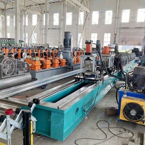 Machine de production de supports photovoltaïques à suivi automatique bi-axe avec boîte de vitesses et PLC - Product Image 4