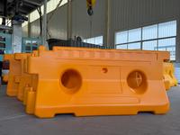 Machine de soufflage pour la fabrication de barrières de sécurité routière en plastique HDPE, de cônes de circulation et de barrières remplissables d'eau