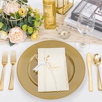 Lot de 25 assiettes de présentation jetables en plastique doré de 12 pouces, parfaites pour les dîners, les mariages et la décoration de table élégante
