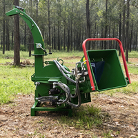 Broyeur à bois à double arbre pour souches et racines de grand diamètre
