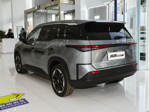 टोयोटा Bz3x इलेक्ट्रिक वाहन 430/520/610 किमी ड्राइविंग रेंज स्वचालित पैनोरामिक सनरूफ 360 कैमरा R20 बाएं - Product Image 5