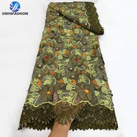 Tissu en dentelle guipure africaine soluble dans l'eau Sinya Unique Heavy 3D avec broderie florale appliquée, maille française et pierres de diamant