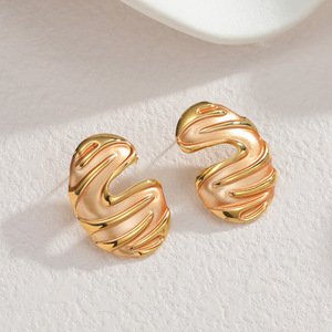 CAIOOCHE Boucles d'oreilles tendance en acier inoxydable plaqué or, forme ovale irrégulière, bijoux fins, cadeau Fête des Mères - Product Image 4
