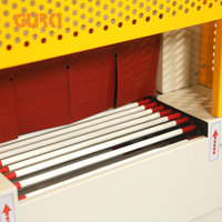 Machine d'emballage sous film rétractable automatique GURKI pour l'emballage des aliments et des boissons jusqu'à 35 pièces/min Tunnel de rétraction et emballage sous film
