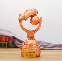 Vente chaude Résine Placage Trophée Creative Haut De Gamme Football Trophée Meilleur Tireur Or Bottes Football Sport Récompenses Trophée Coupe