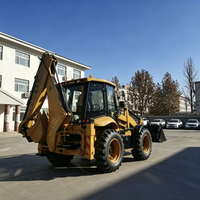 Excavator-Loader Hidrostatis dan Backhoe Loader dengan Kontrol Penggerak yang Lancar untuk Pekerjaan Penggalian