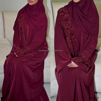 Abaya de Luxe Rouge Perlée 2026 Dubaï EID Ramadan Vêtements Islamiques Robe Arabe avec Hijab