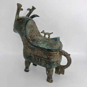 Gong en forma de rinoceronte de Fénix, recipiente antiguo para vino, diseño imaginativo de la <span class=keywords><strong>Dinastía</strong></span> Zhou Occidental, artesanía metálica popular de la <span class=keywords><strong>Dinastía</strong></span> Shang - Product Image 4