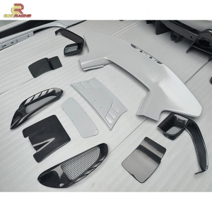 ชุดแต่งตัวถังรถยนต์คาร์บอนไฟเบอร์แบบแห้งสไตล์ Pista พร้อมกันชน ฝากระโปรง สปอยเลอร์ สำหรับ Ferrari 488 GTB Spider ปี 2015-2018 พร้อมสเกิร์ตข้าง - Product Image 5