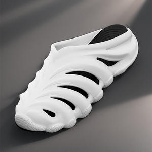 Sandalias de una Pieza de EVA Estilo Mecánico en Dos Tonos para Hombre, Ligeras, Antideslizantes, con Recortes, para Uso en Interiores y Exteriores Durante Todo el Día - Product Image 4