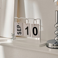 Ornements de calendrier créatifs de style européen moderne, décoration artistique fusionnée pour la maison, le bureau, l'ordinateur, le bureau de travail et le meuble TV