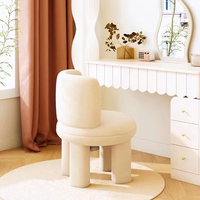 Tabouret de maquillage individuel moderne couleur crème, chaise de coiffeuse de luxe pour chambre à coucher, chaise de loisirs pour influenceurs, pour usage domestique et salon