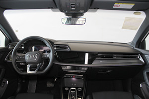 Auto Sedán Usado, Diseño Moderno, Transmisión Automática, Bajo Kilometraje, Transporte Familiar, Calidad Confiable, Autos Usados - Product Image 5