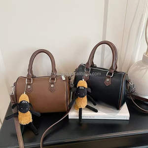 Vente en gros d'usine, sacs à main en cuir PU tendance et personnalisables, nouveaux modèles de luxe 2025, bandoulière, fermeture éclair, imperméable pour - Product Image 3