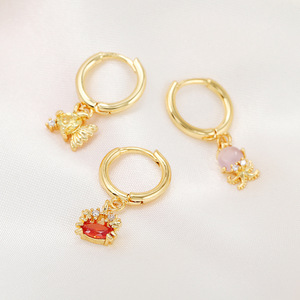 Pendientes <span class=keywords><strong>Huggie</strong></span> de la Serie Ocean Wind, Diseño de Animales Marinos de Dibujos Animados, con Circonitas, para Mujer, Regalo de Aniversario - Product Image 3