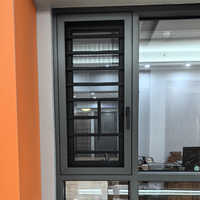 Projet de villa personnalisée : Fenêtres à battants en aluminium à double vitrage en acier inoxydable, modernes, isolantes thermiquement et insonorisées