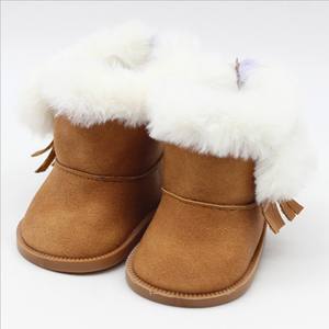 Style d'hiver 18 Inch US Doll Shoes Red White Black Brushy Winter Snow Boots - Product Image 1