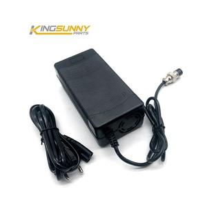 Adaptateur secteur Scooter de haute qualité 67.2V 2A GX16 chargeur de batterie pour scooter électrique <span class=keywords><strong>Zero</strong></span> <span class=keywords><strong>10x</strong></span> Vsett 10 + 60V - Product Image 4