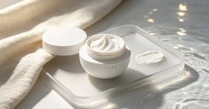 Crème de Jour Légère aux Biopeptides de Haute Qualité, Pénètre en Profondeur, Hydrate le Stratum Corneum, Réduit l'Exfoliation Épidermique, Améliore - Product Image 5
