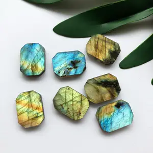 Pure natural stone wholesale loose gemstone cut polished Exquisitely crafted Smooth square labradorite