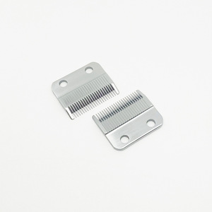 Cuchilla de Acero Inoxidable Plateada 0103 para Cortapelos - Product Image 1