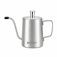 Kit de café barista personnalisable avec gobelets isothermes en acier inoxydable, cuillères doseuses et pinces dans un coffret cadeau pour les promotions de bureau et d'événements