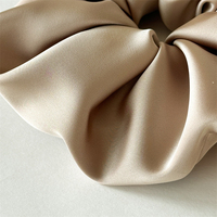 Vente en gros de chouchous pour cheveux en satin élégants, surdimensionnés, jumbo, personnalisés, extra larges, en satin de soie, pour femmes et filles