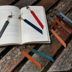 Customized vintage-style leather <b>bookmarks</b>; practical <b>bookmarks</b> for teachers and students to mark reading notes; creative - Product Image 3