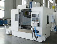 Centre d'usinage vertical VMC840 avec commande CNC FANUC, cône de broche BT40-150, déplacement de table 800x400x500mm, magazine à 24 outils