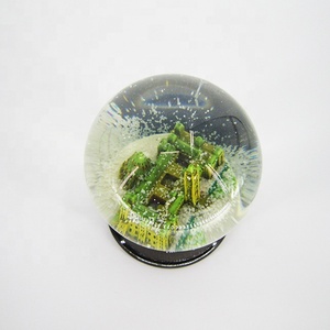 Custom Professional Resin Crafts Snowball Musical Snow Globe Art Deco Design <strong>for</strong> <strong>Home</strong> <strong>Decor</strong> Engraved Promotional <strong>Item</strong> - Product Image 3
