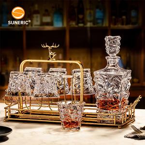 OEM Gift Box Set da 7 pezzi <span class=keywords><strong>bottiglia</strong></span> di Whisky <span class=keywords><strong>e</strong></span> <span class=keywords><strong>bicchieri</strong></span> con supporto vassoio per Home Shot Glass di vino di cristallo Decanter Whisky Box Set - Product Image 3