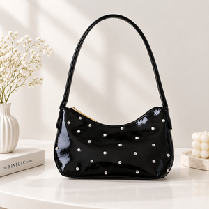 Sac à bandoulière en cuir brillant, sac à main tendance à rivets, fermeture éclair métallique, essentiels quotidiens, meilleur prix - Product Image 1
