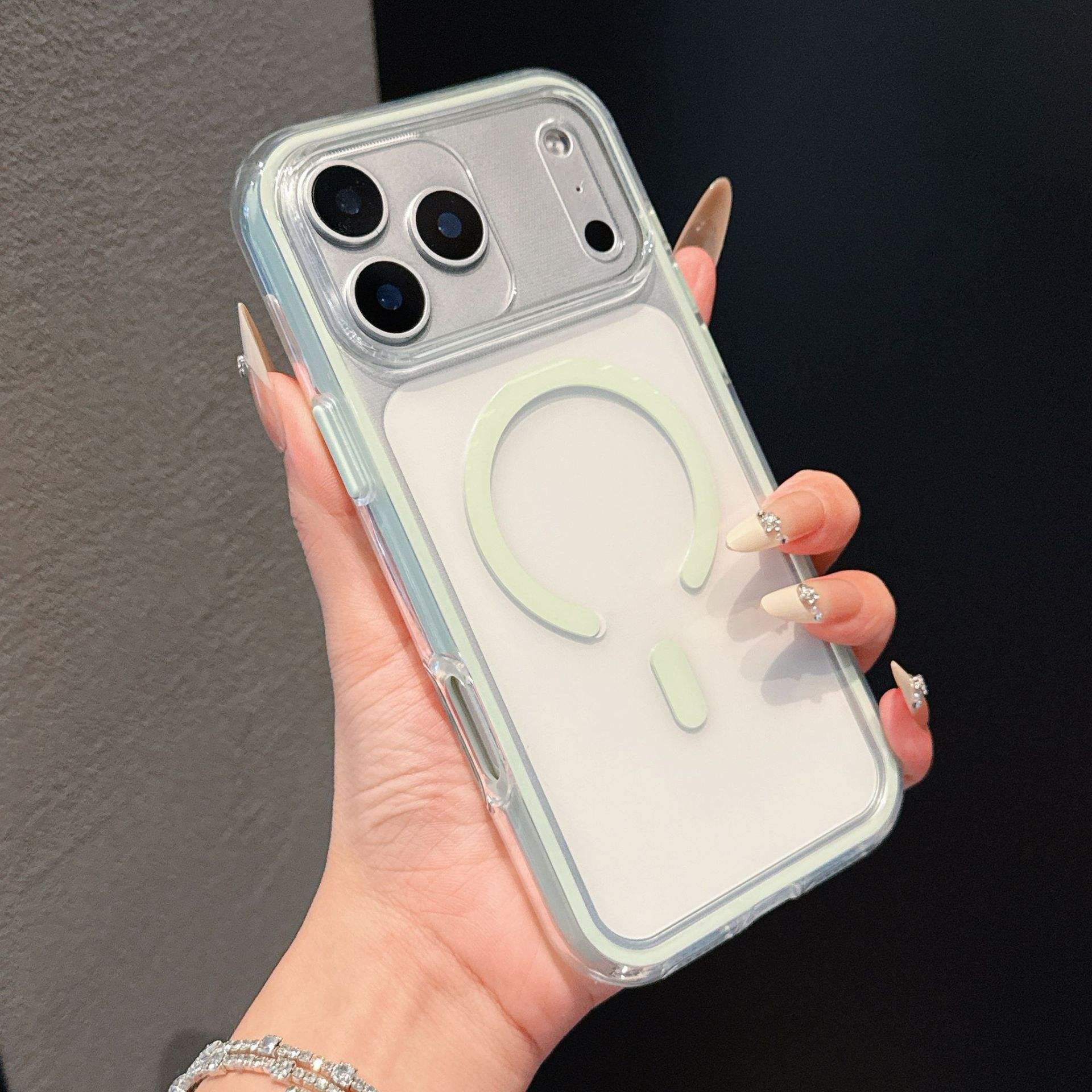 สีเขียว