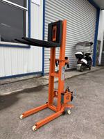 Nouveau Chariot élévateur autoportant 0,3 tonne, semi-électrique, manuel, pour palettes, transpalette portatif XINGZHOU