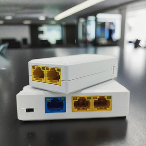 Bán buôn 10/100/1000Mbps PoE Extender 3 cổng chuyển đổi mạng 102jl/102jb 1 2 10/100/1000Mbps PoE chuyển đổi Repeater 3 nhà sản xuất - Product Image 1